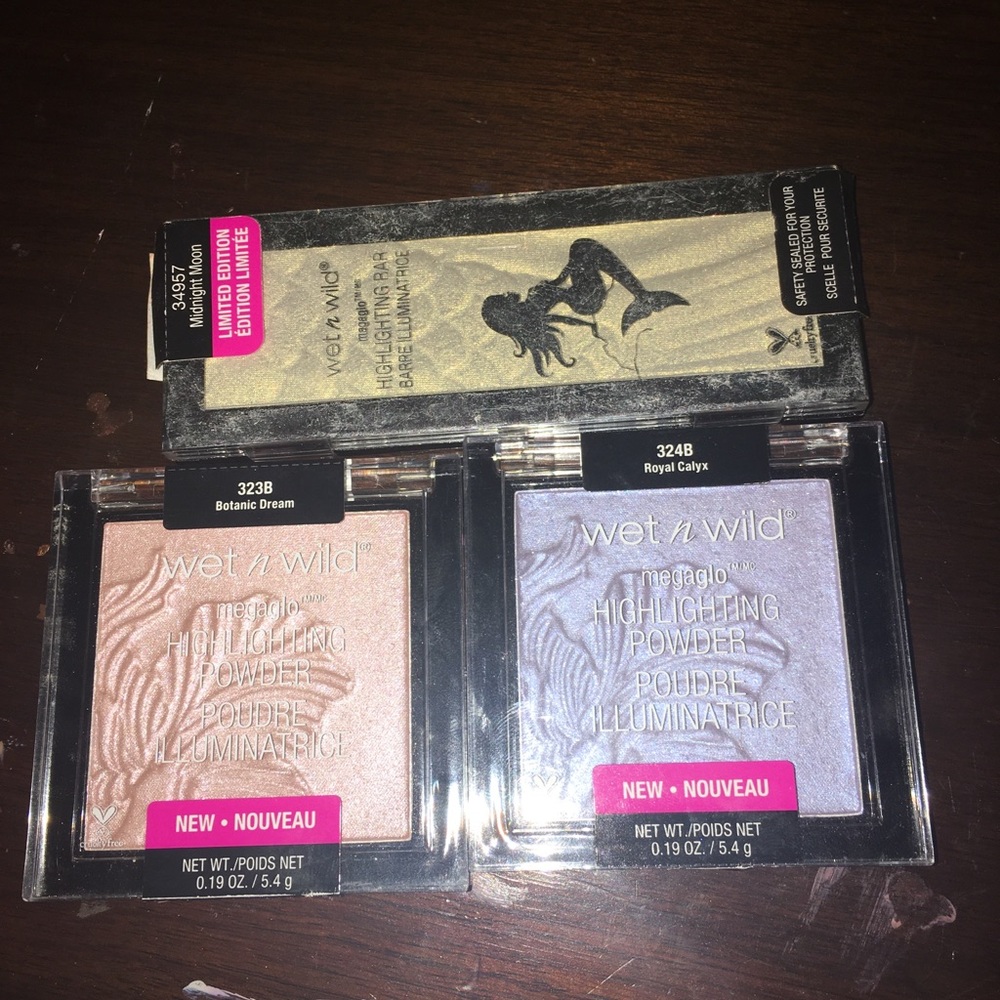 Makeup bundle